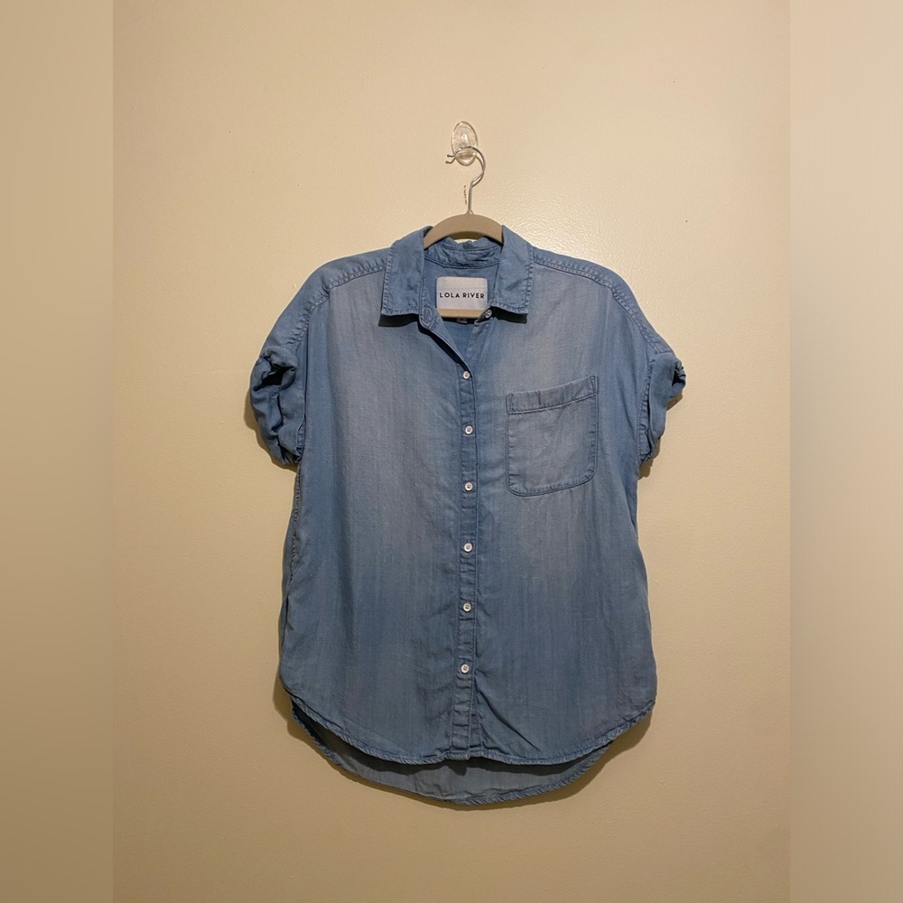 LOLA RIVER Tencel Blue Short Sleeve Shirt. Size S